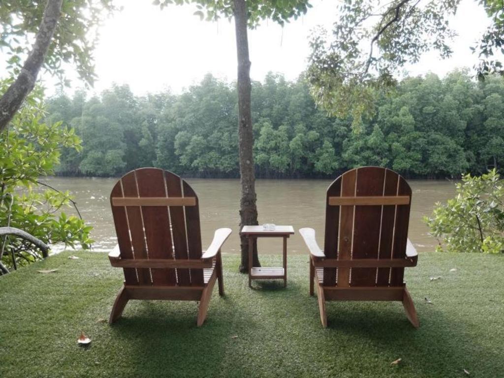 Anavilla Tangke Resort Khanom Kültér fotó
