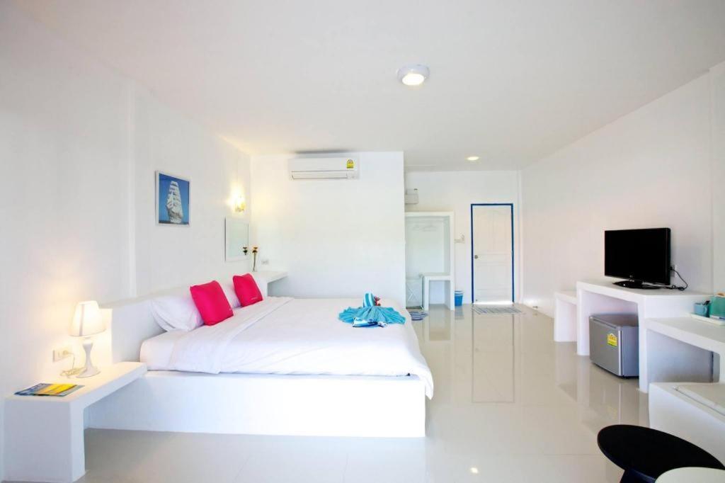 Anavilla Tangke Resort Khanom Kültér fotó