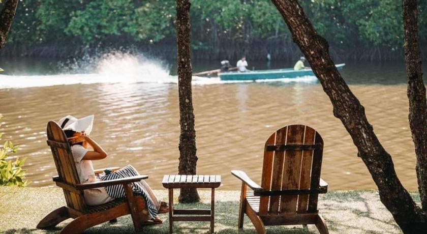 Anavilla Tangke Resort Khanom Kültér fotó