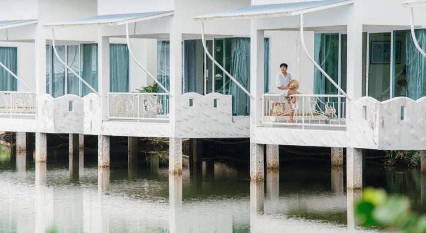 Anavilla Tangke Resort Khanom Kültér fotó